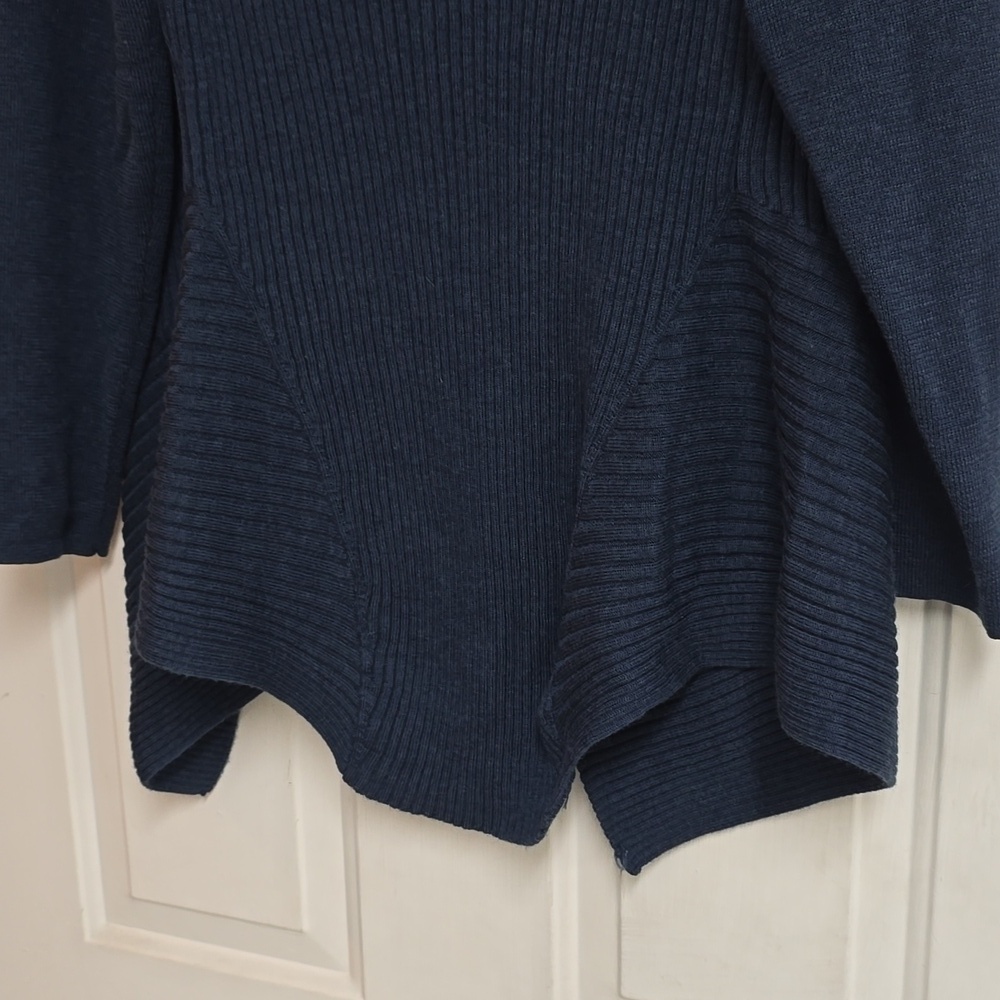 Merino Rib Cardigan - Picture 8 of 10